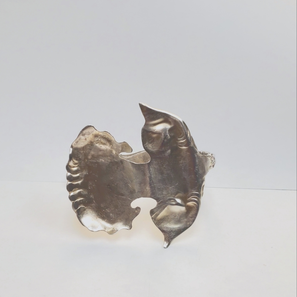 HANDMADE FOLK ART STERLING SILVER SPOON CUFF BRACELET.  VINTAGE 1970'S - Picture 2 of 6